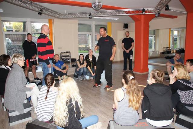 Bild 1 von Street Defence Sachsen Dresden Am Schiesshaus Partnergalerie