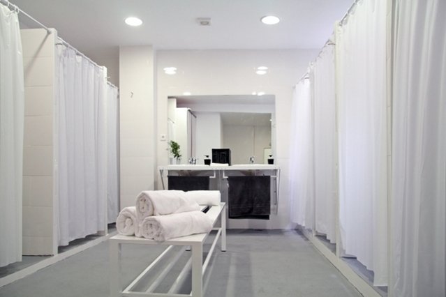 Imagen 3 de la galería del partner Bikram Yoga Spain Studio Maldonado