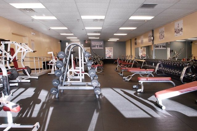 Image 2 from Gold's Gym Long Beach partner gallery