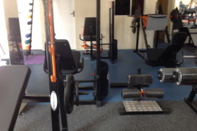 Imagem 2 da galeria do parceiro Academia Fik Fitness