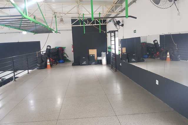 Imagem 2 da galeria do parceiro Academia Lﬁtness Club