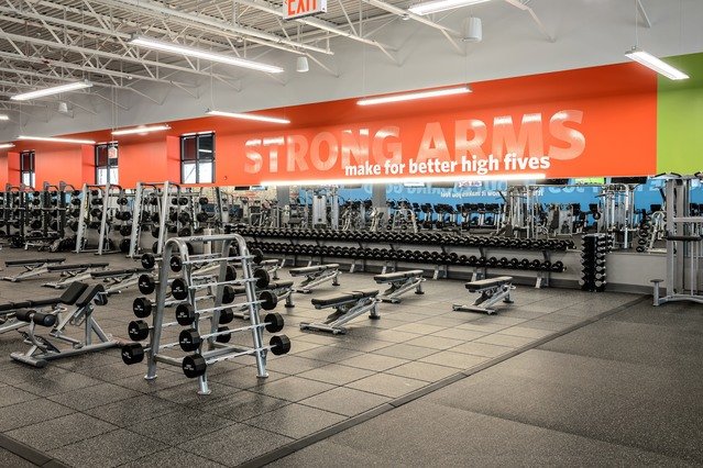 Image 2 from Blink Fitness Lindenhurst partner gallery