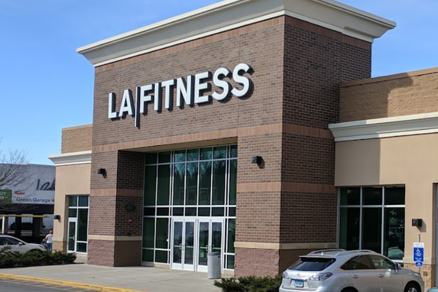 Image 2 from LA Fitness - TRUMBULL partner gallery