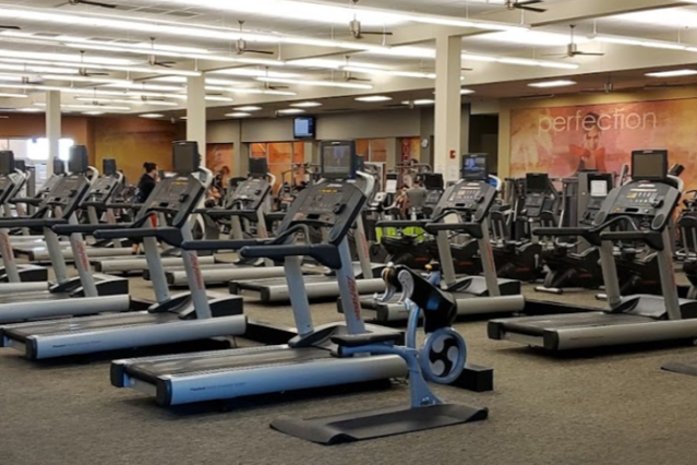 Image 3 from LA Fitness - TRUMBULL partner gallery