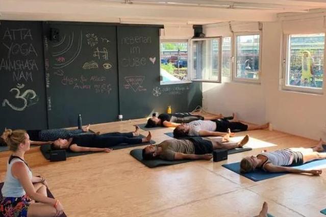 Bild 1 von Yoga Nebenan @ Das Metta Partnergalerie