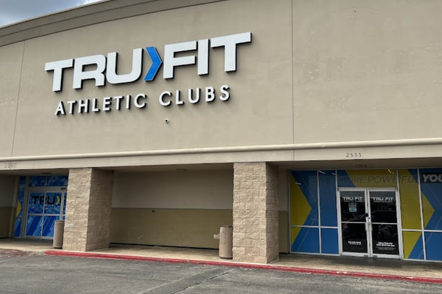 Image 2 from Tru Fit Athletic Clubs - SW Military & Zarzamora partner gallery