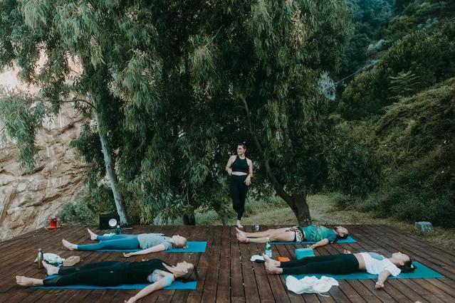 Bild 2 von Victoria Dressel Yoga Partnergalerie