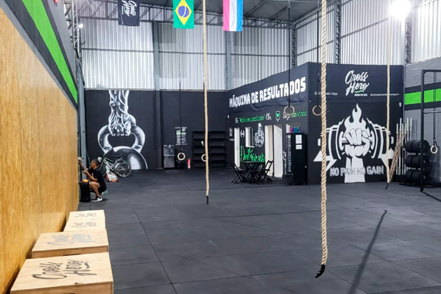 Imagem 1 da galeria do parceiro Cross Hero Barra do Jucu - Academia Box de Crossfit/Crosstraining