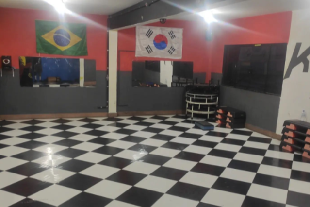 Imagem 3 da galeria do parceiro KR Academia