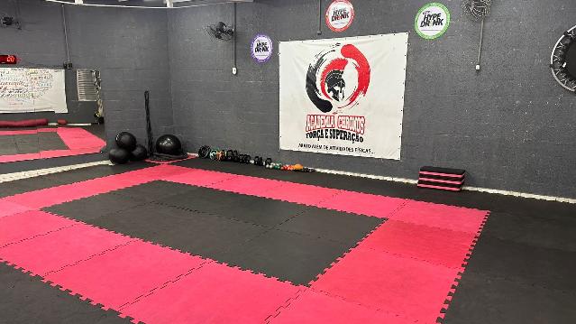 Imagem 2 da galeria do parceiro Academia Chronos Força e Superação