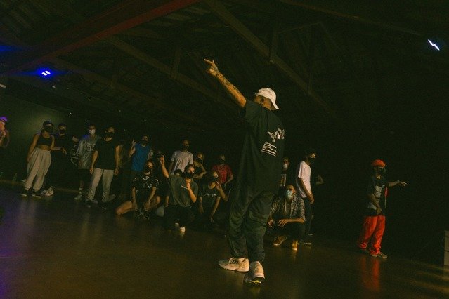 Imagem 2 da galeria do parceiro Westside Full Dance Studio