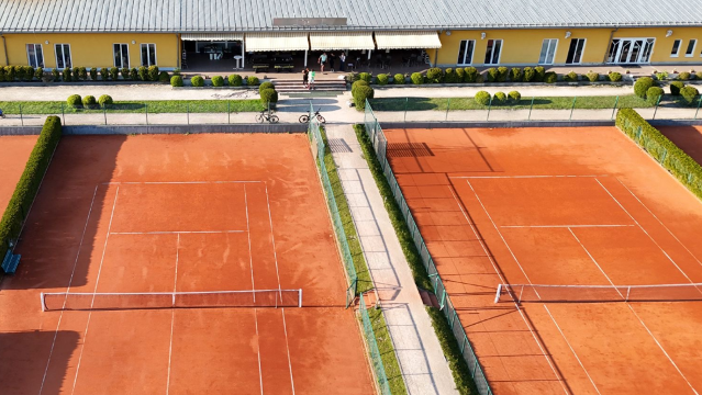 Bild 1 von Tennis Center München Nord GmbH Partnergalerie