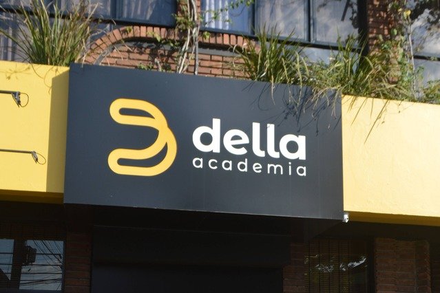 Imagem 2 da galeria do parceiro Della Academia