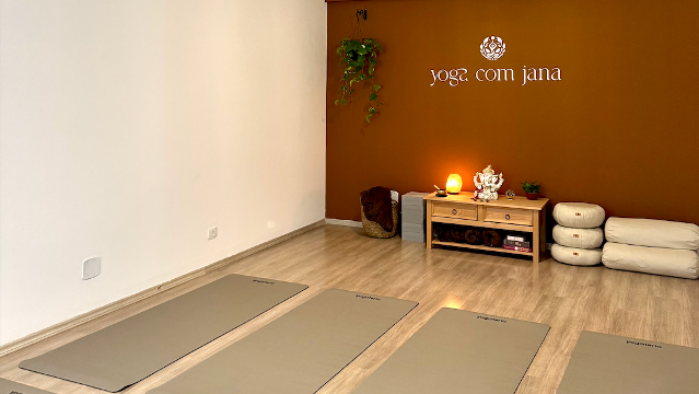 Imagem 3 da galeria do parceiro Studio Yoga com Jana