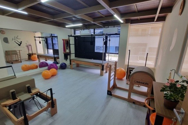 Imagem 1 da galeria do parceiro Along Vida Pilates e cursos