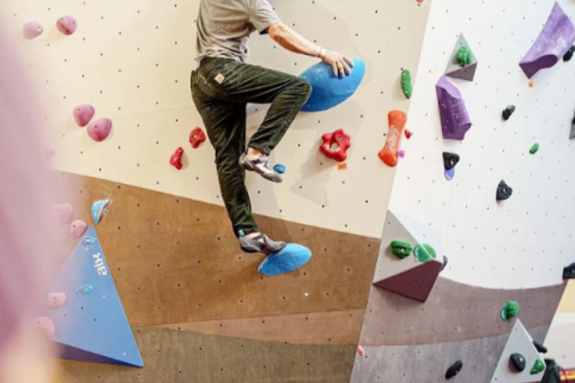 Bild 3 von einstein Boulderhalle Neu-Ulm Partnergalerie