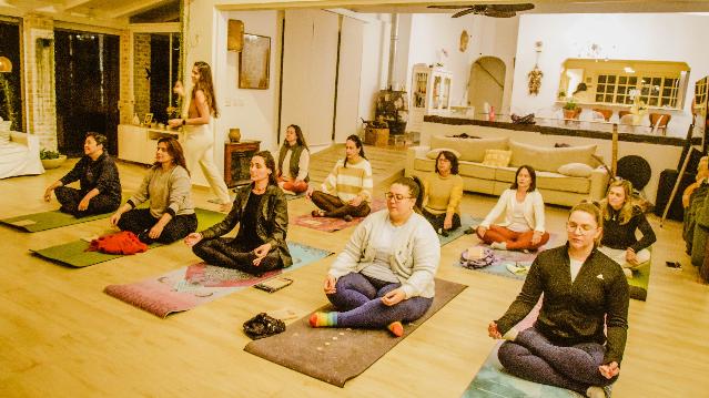 Imagem 1 da galeria do parceiro YOM Yoga