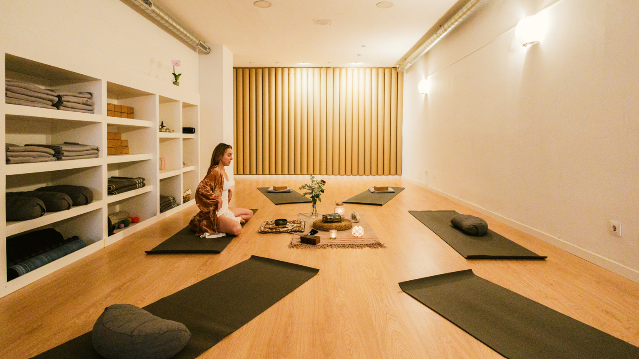 Imagen 1 de la galería del partner Raw Yoga Studio Vigo