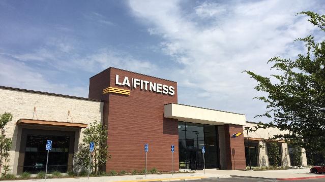 Image 2 de la galerie du partenaire LA Fitness - MISSISSAUGA-HURONTARIO/EGLINTON